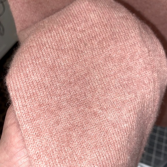 Like new 100% cashmere sweater - Picture 3 of 4